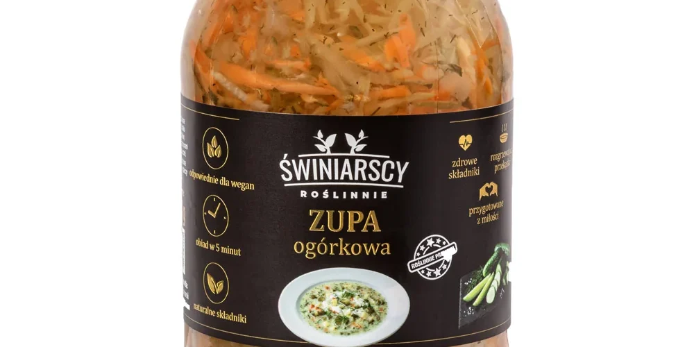 Wegańska zupa ogórkowa w słoiku