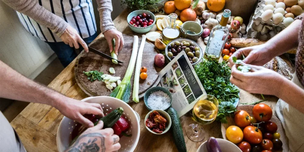 przygotowanie-swiezego-jedzenia